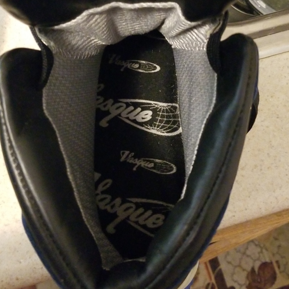 Vasque boots - Picture 2 of 3